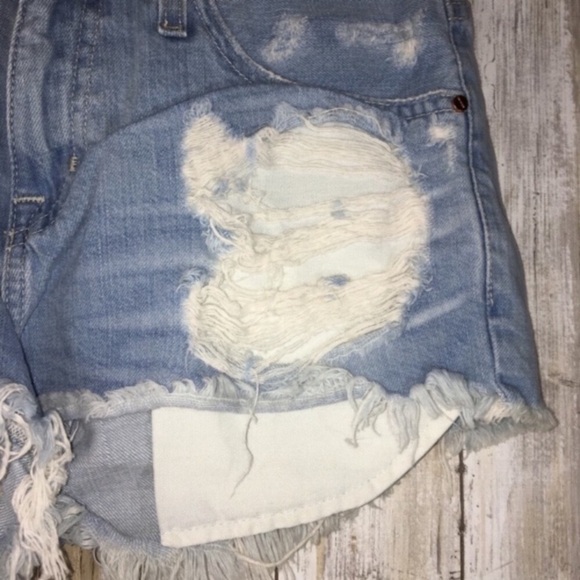 Big Star Kyle Distressed Boyfriend Shorts - Picture 3 of 7